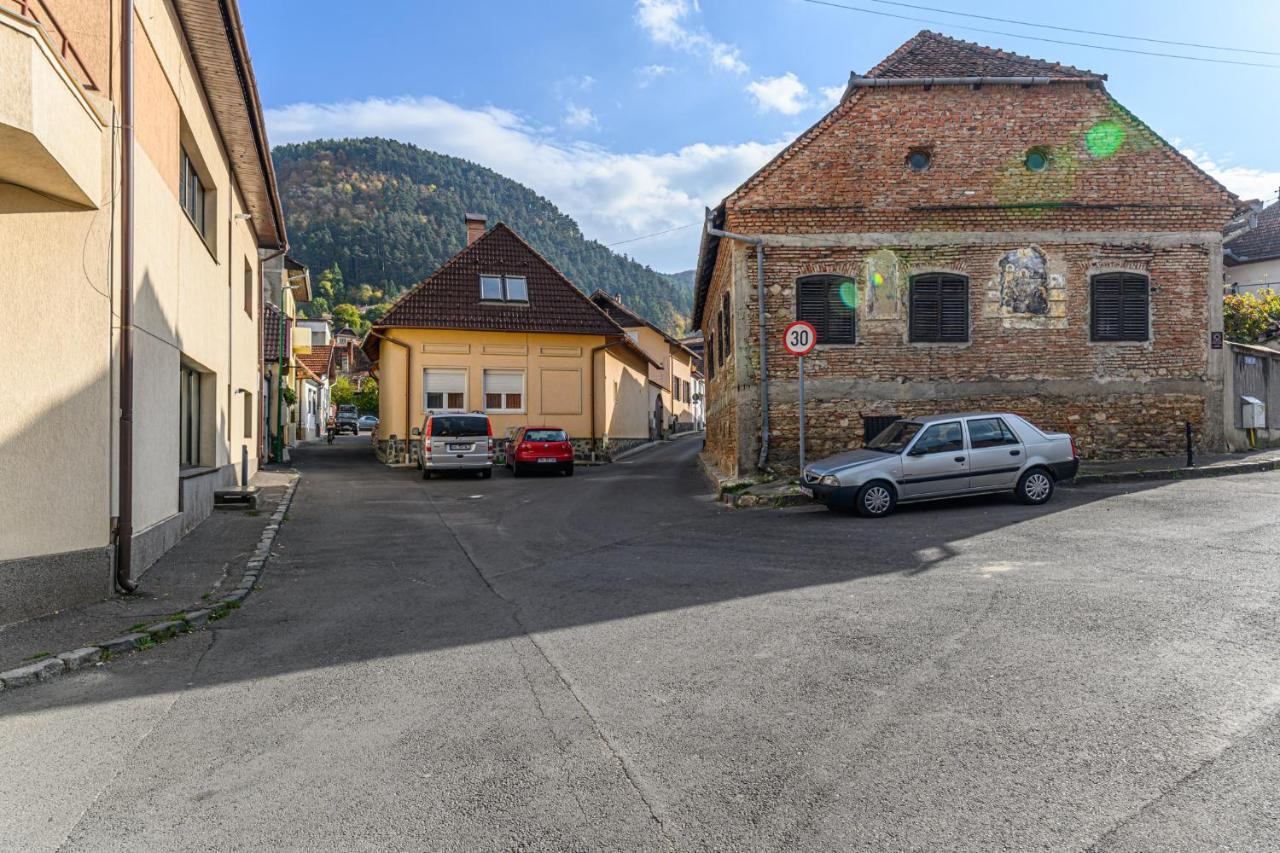 Sun Villas Accommodation Brassó Kültér fotó